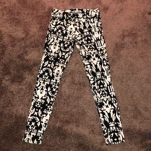 H&M Print Skinny Jeans Women’s Size 10
